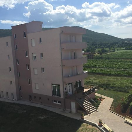 Hotel Ivankovic เมจูโกเรีย ภายนอก รูปภาพ